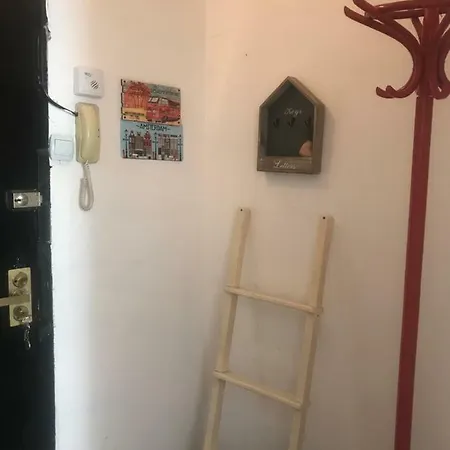 Apartment Cozy Art Place