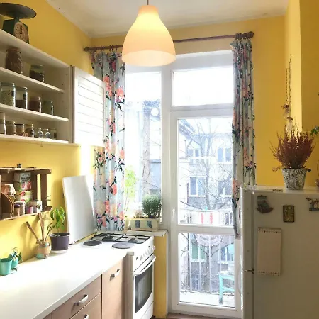 Cozy Art Place Apartment
