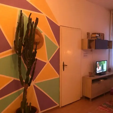Cozy Art Place Apartment Sofia
