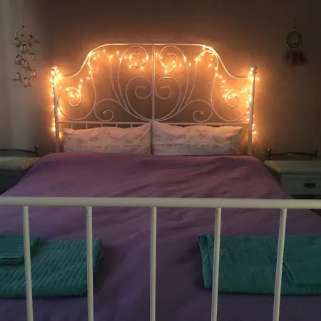 Cozy Art Place Apartment