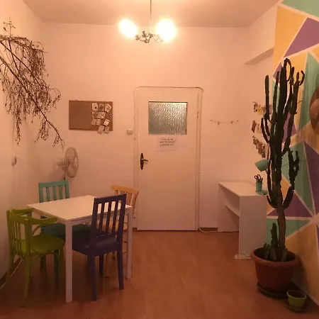 Apartment Cozy Art Place